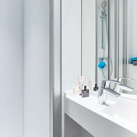 Ξενοδοχείο Hotelf1 Sud