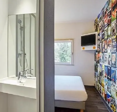 Ξενοδοχείο Hotelf1 Sud *