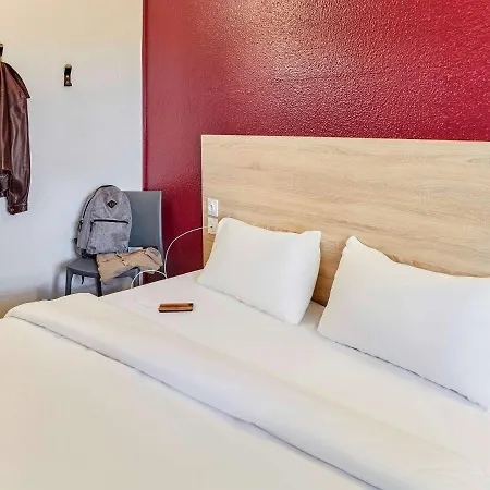 Hotel Hotelf1 Perpignan Sud *