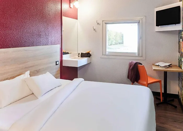 Hotelf1 Perpignan Sud *