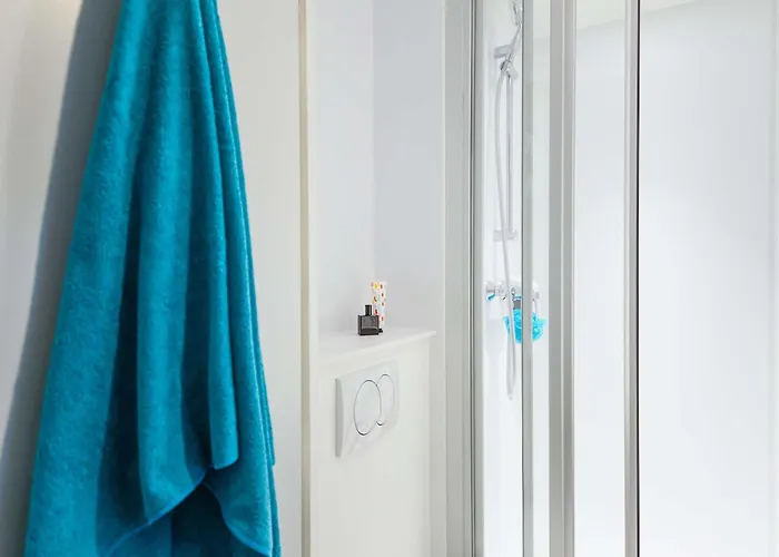 Hotelf1 Sud Отель