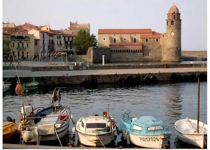 Отель Hotelf1 Sud *